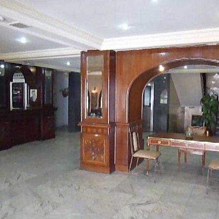 Commodore Hotel Амман Экстерьер фото