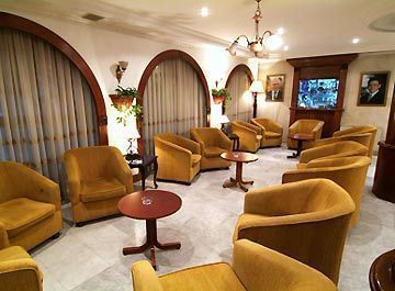 Commodore Hotel Амман Экстерьер фото